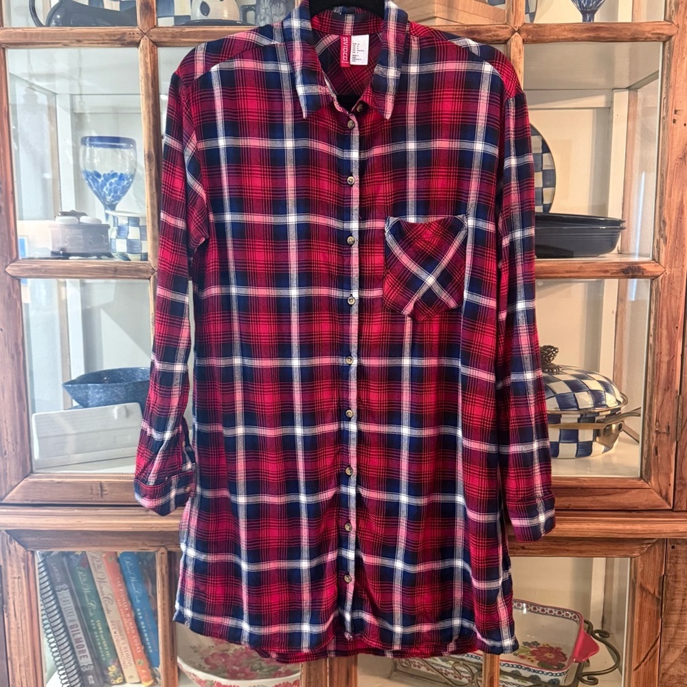 H&M Divided Plaid Shirt Dress Size 4 Red Blue Button Front Long Sleeve